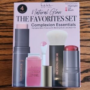 Nicole Miller Natural Glow The Favirites Complexion Essentials & Highlighter Set